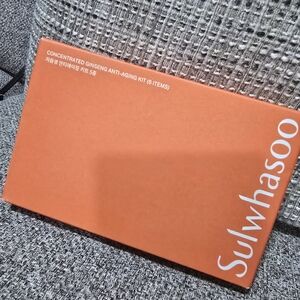 Sulwhasoo Concentrated Ginseng Anti-Aging Kit - Orange